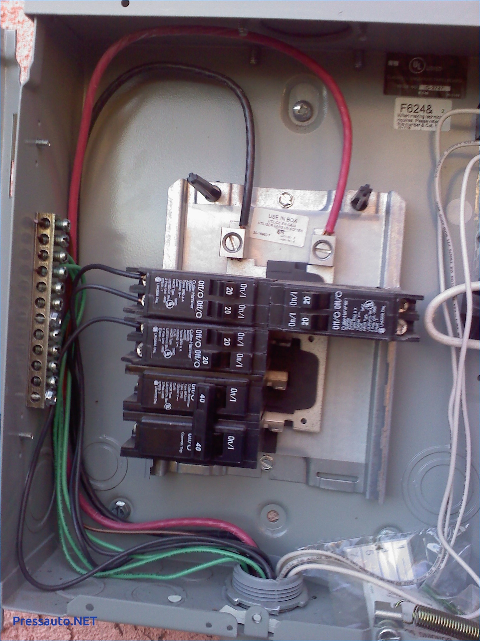 100 amp main circuit breaker