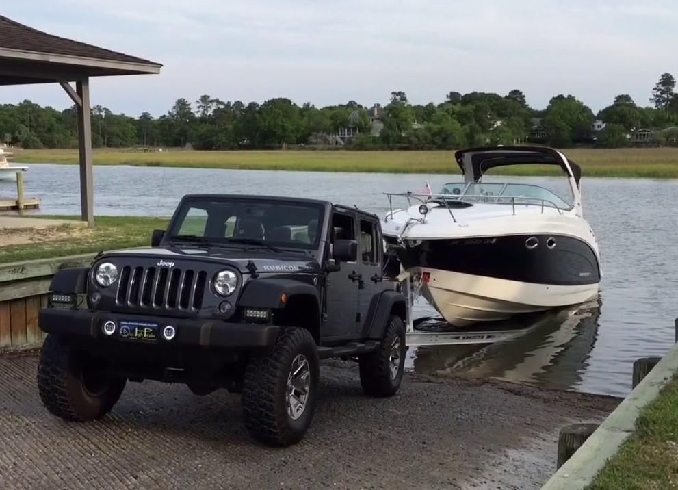 Can A Jeep Wrangler Tow A Boat